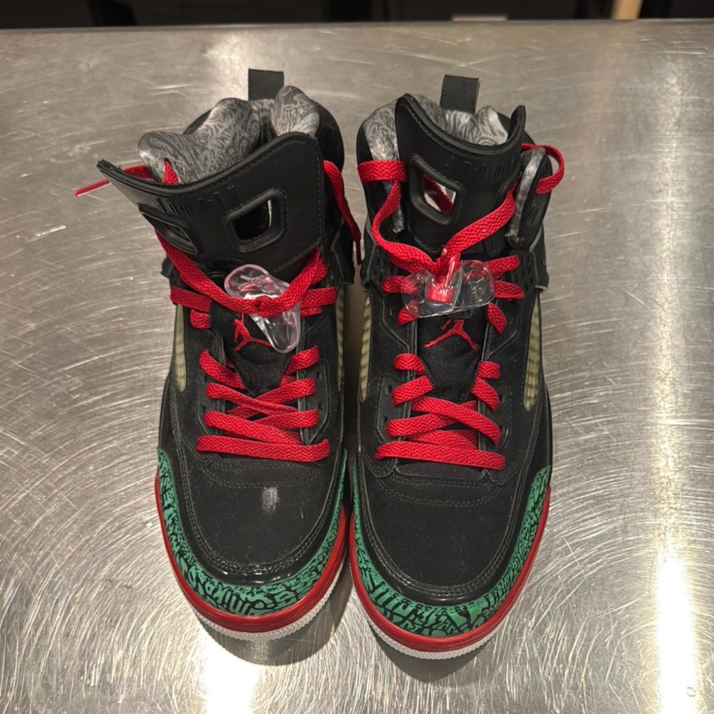 Nike Jordan’s size 10